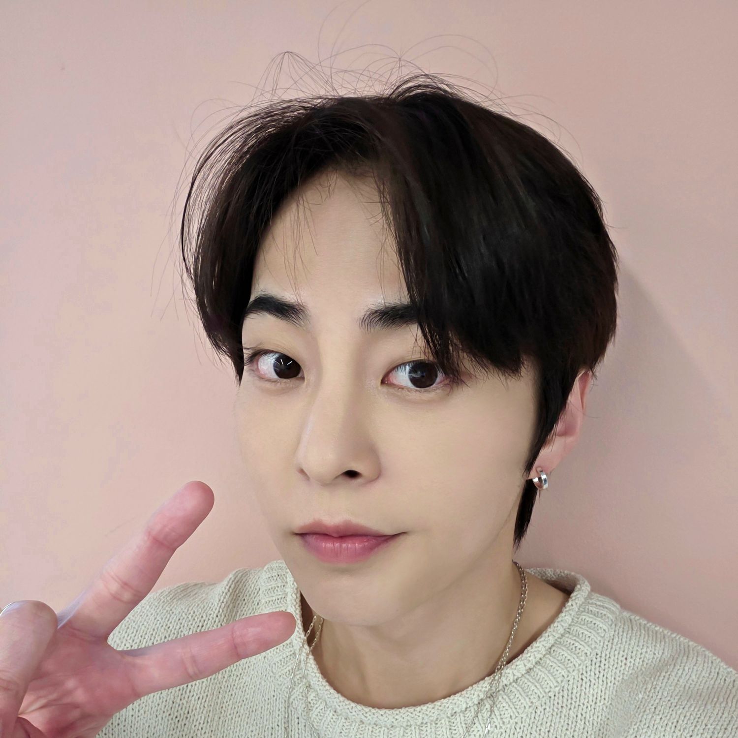 Behind-the-scenes cut of Xiumin (EXO)