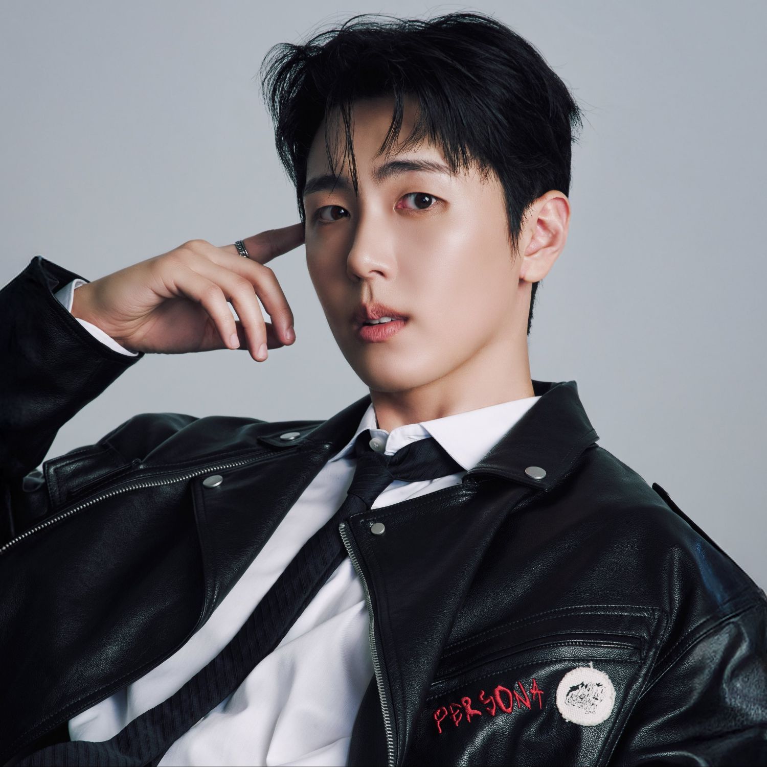 在允 (SF9)的最新活動照片