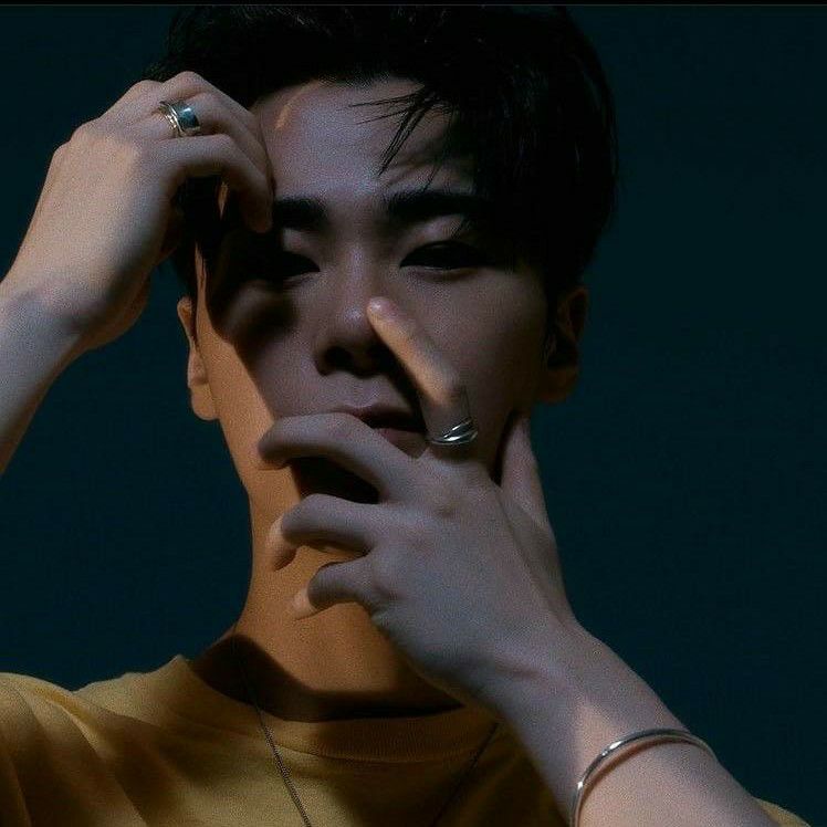 A moment captured by Moonbin (ASTRO)'s fan