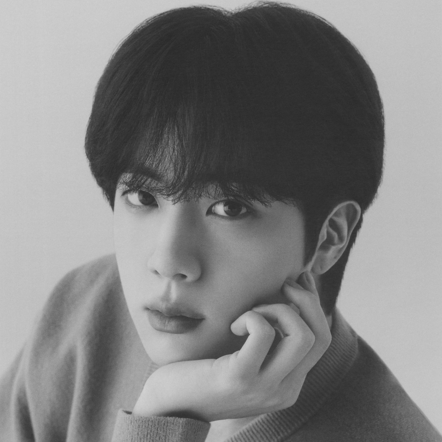 진 (방탄소년단) 최근 활동샷