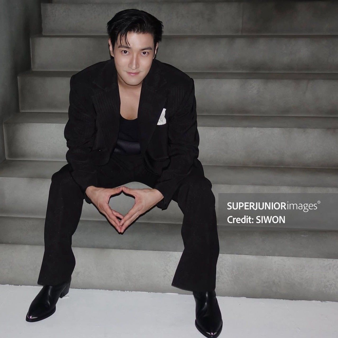 Latest photo of Siwon (Super Junior)