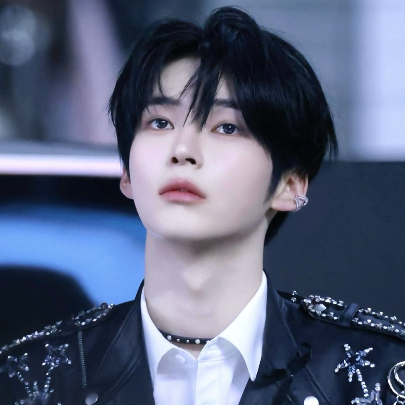 Latest photo of Sung Hanbin (ZEROBASEONE)