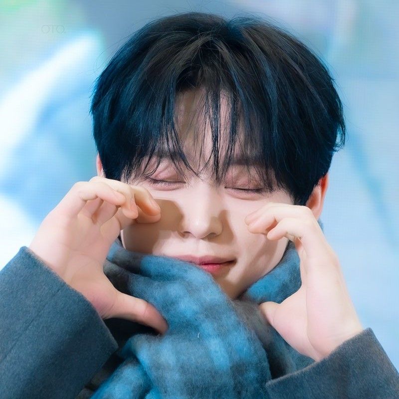 Recent activity shot of Kim Jiwoong (ZEROBASEONE)