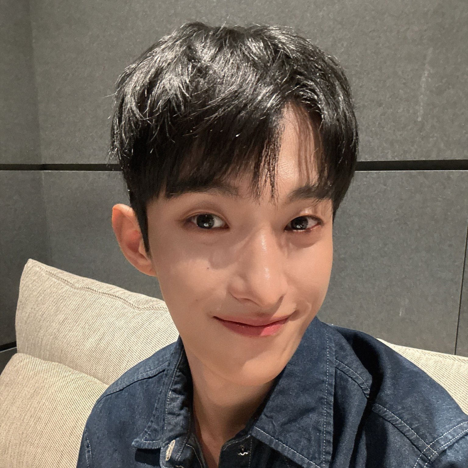 DK (SEVENTEEN)的最新活動照片