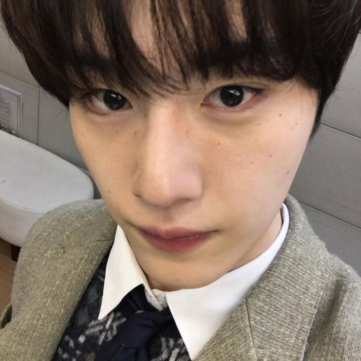 Recent activity shot of Hyunsuk (CIX)