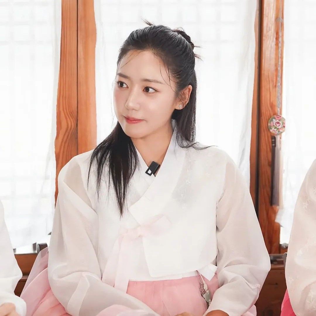 Behind-the-scenes cut of Kim Namjoo (Apink)