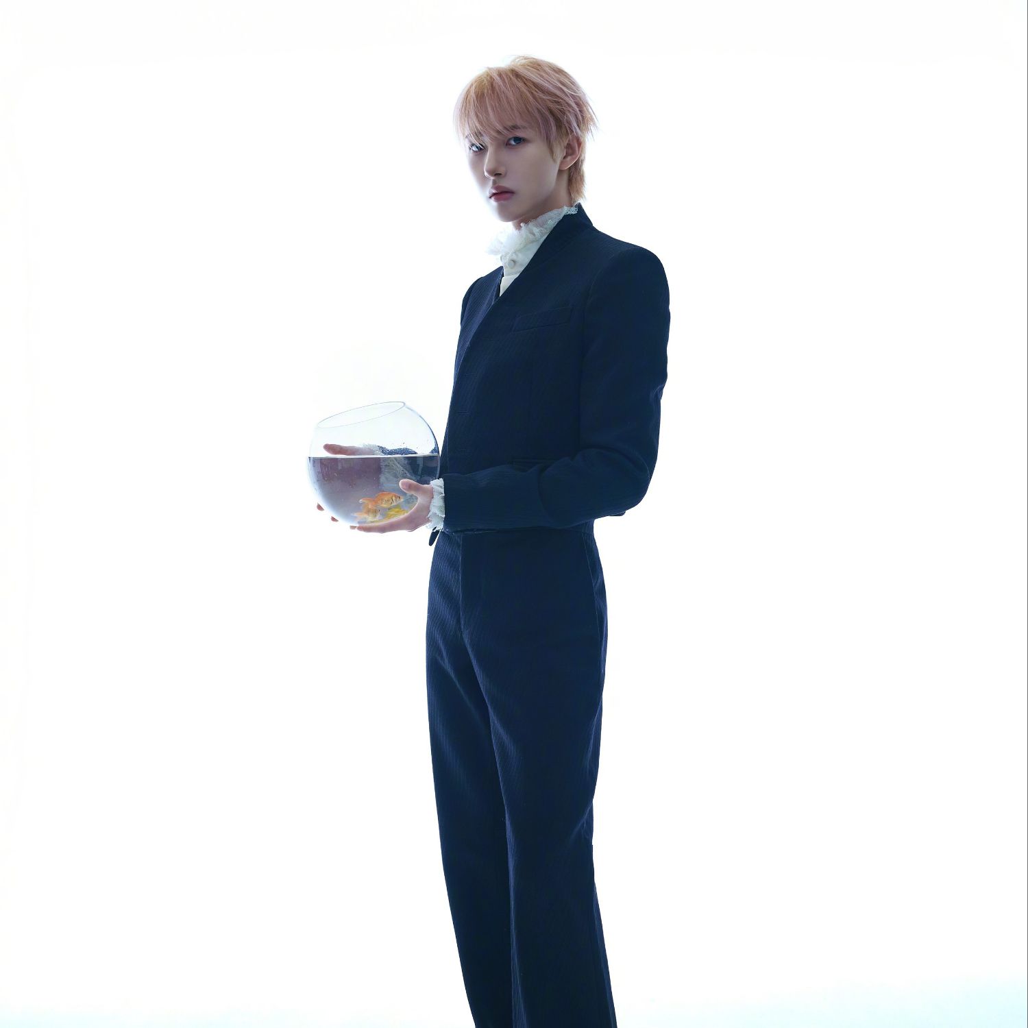 Behind-the-scenes cut of Renjun (NCT DREAM)