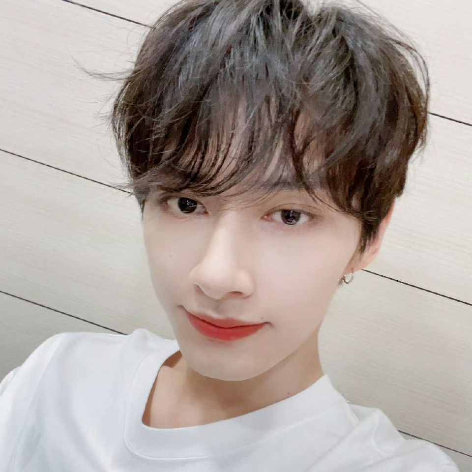 Latest photo of Jun (SEVENTEEN)