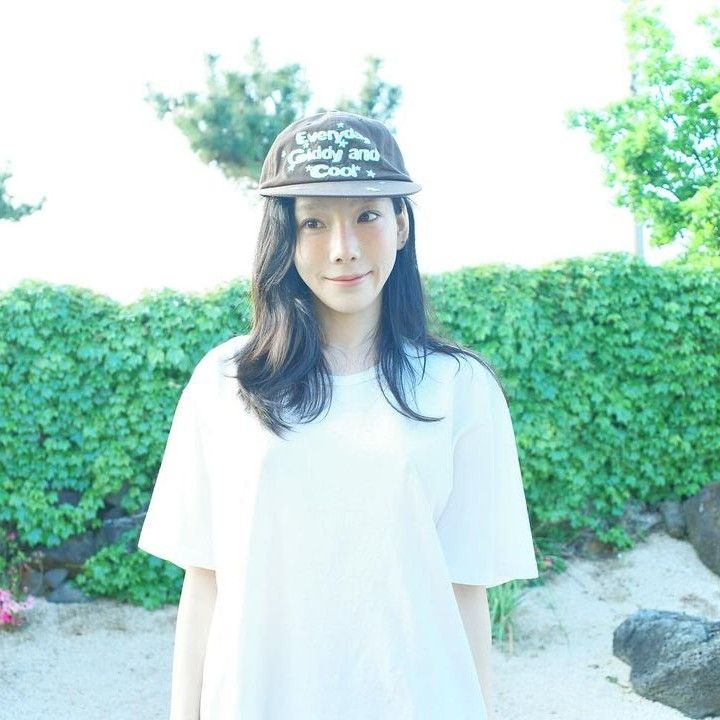 Latest photo of Taeyeon (Girls' Generation)