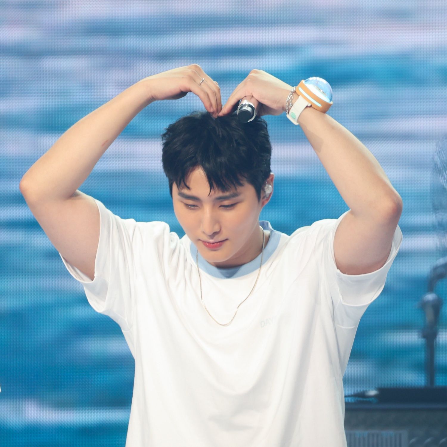 A moment captured by Young K (DAY6)'s fan