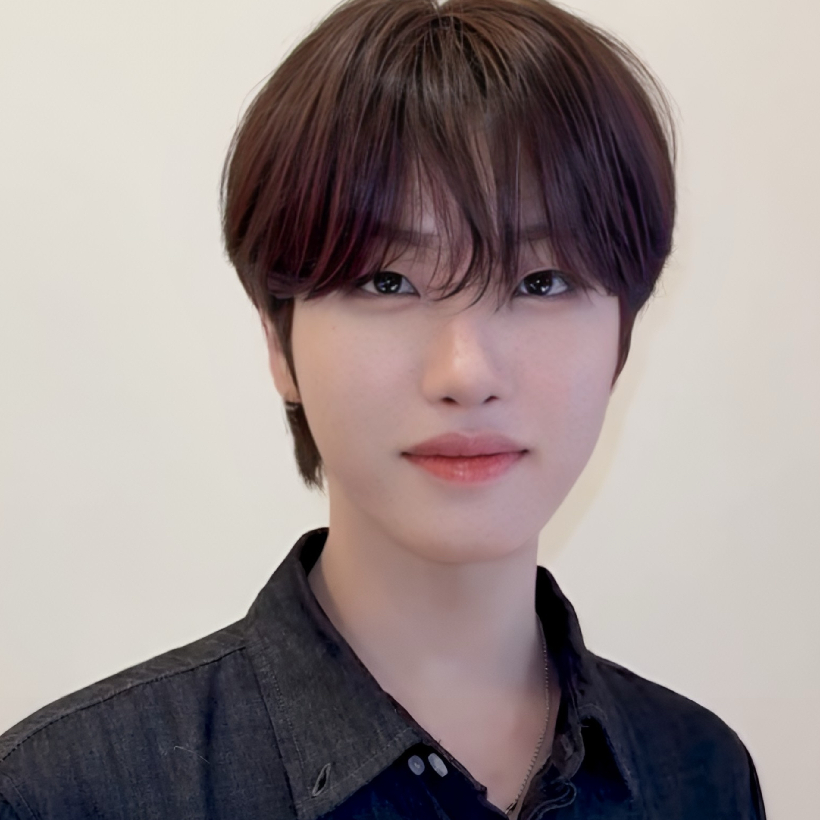 Behind-the-scenes cut of Huiwon (n.SSign)