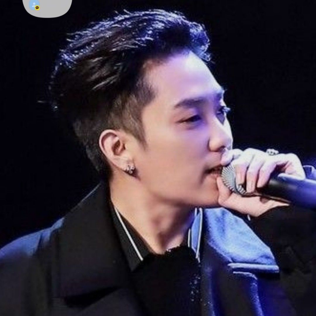 A moment captured by Eun Jiwon (SECHSKIES)'s fan