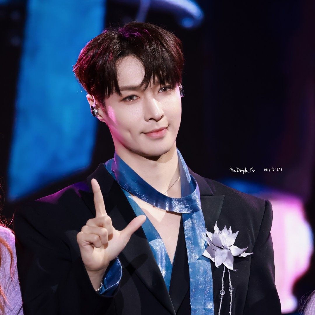 레이 (EXO)의 최신 사진