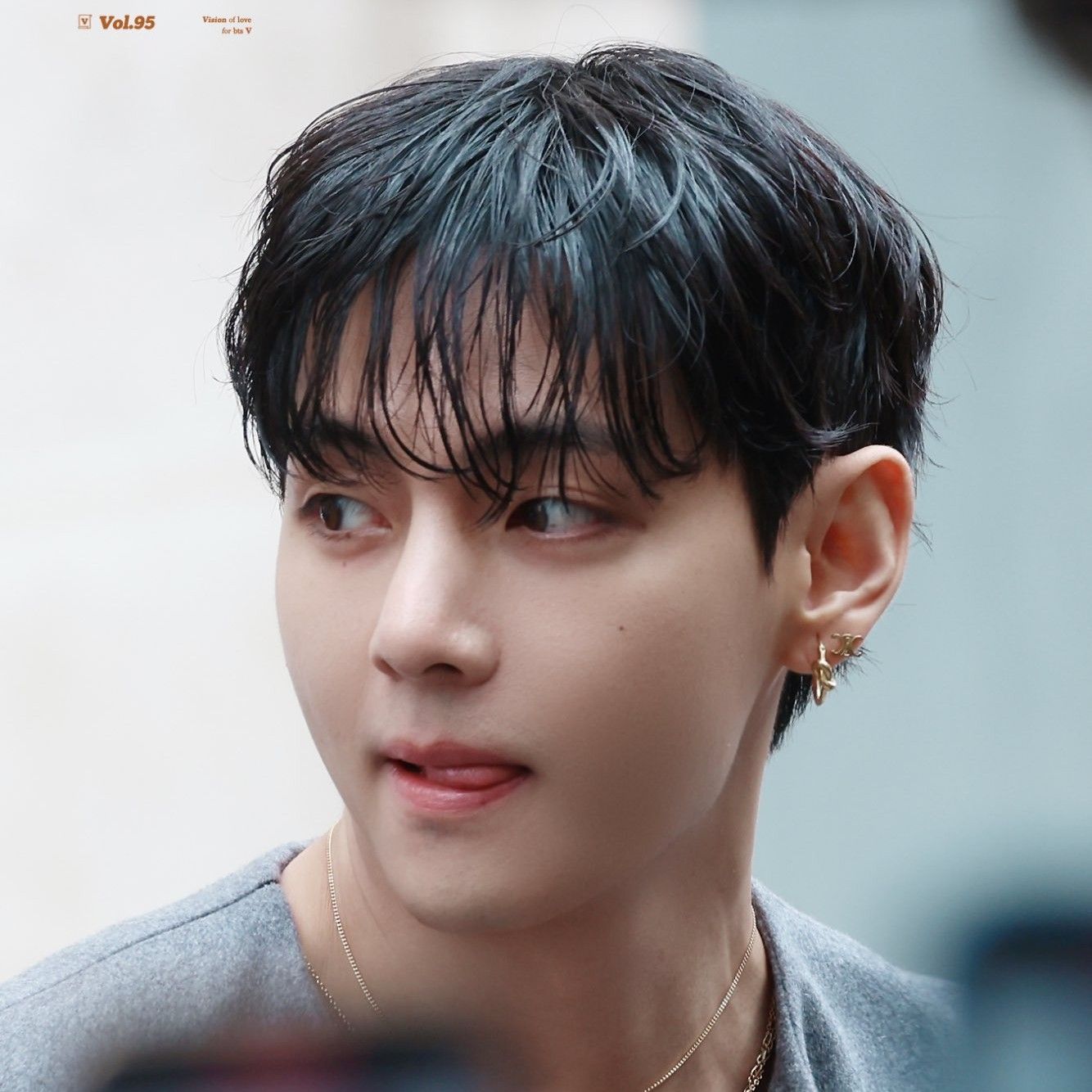 A moment captured by V (BTS)'s fan
