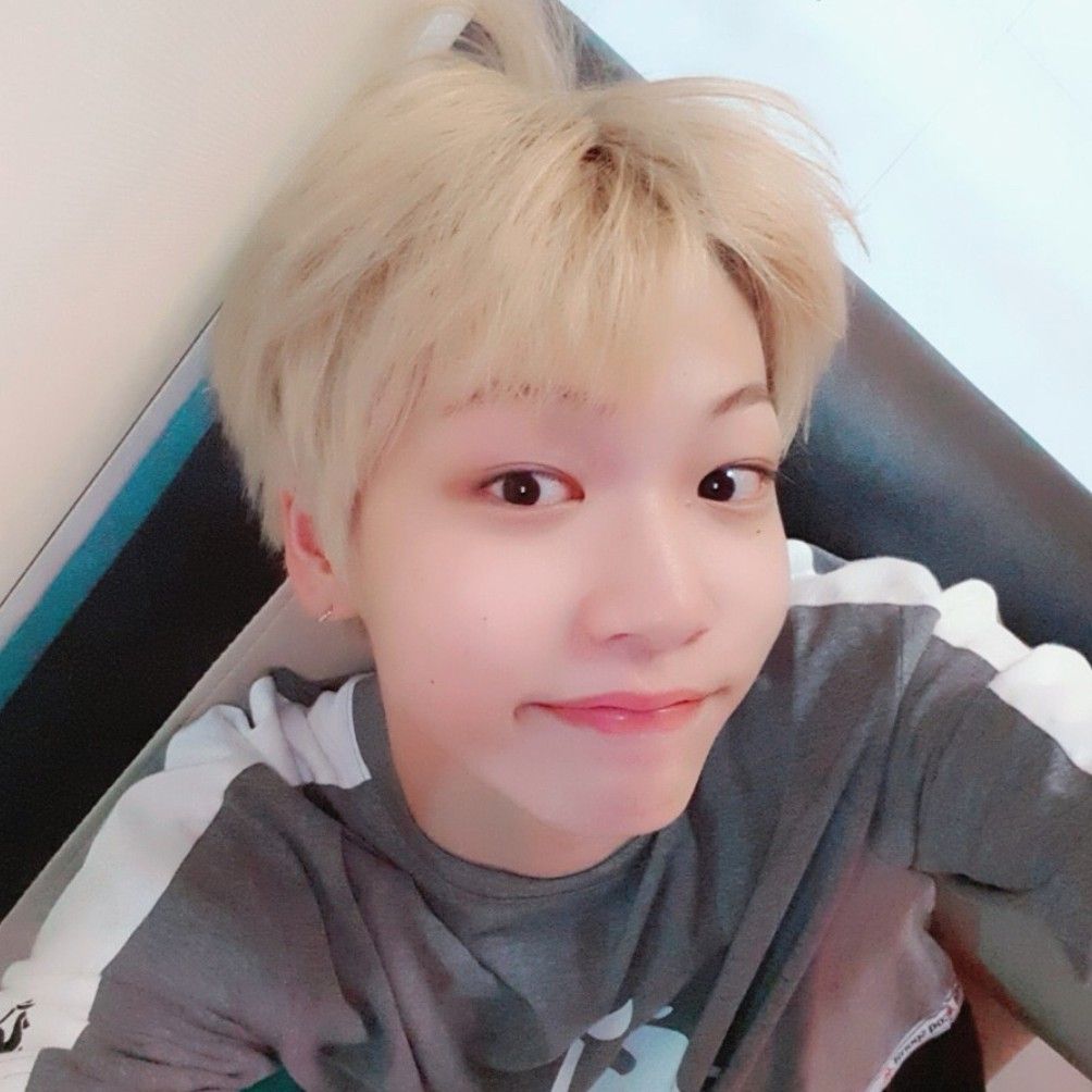 Behind-the-scenes cut of Kijung