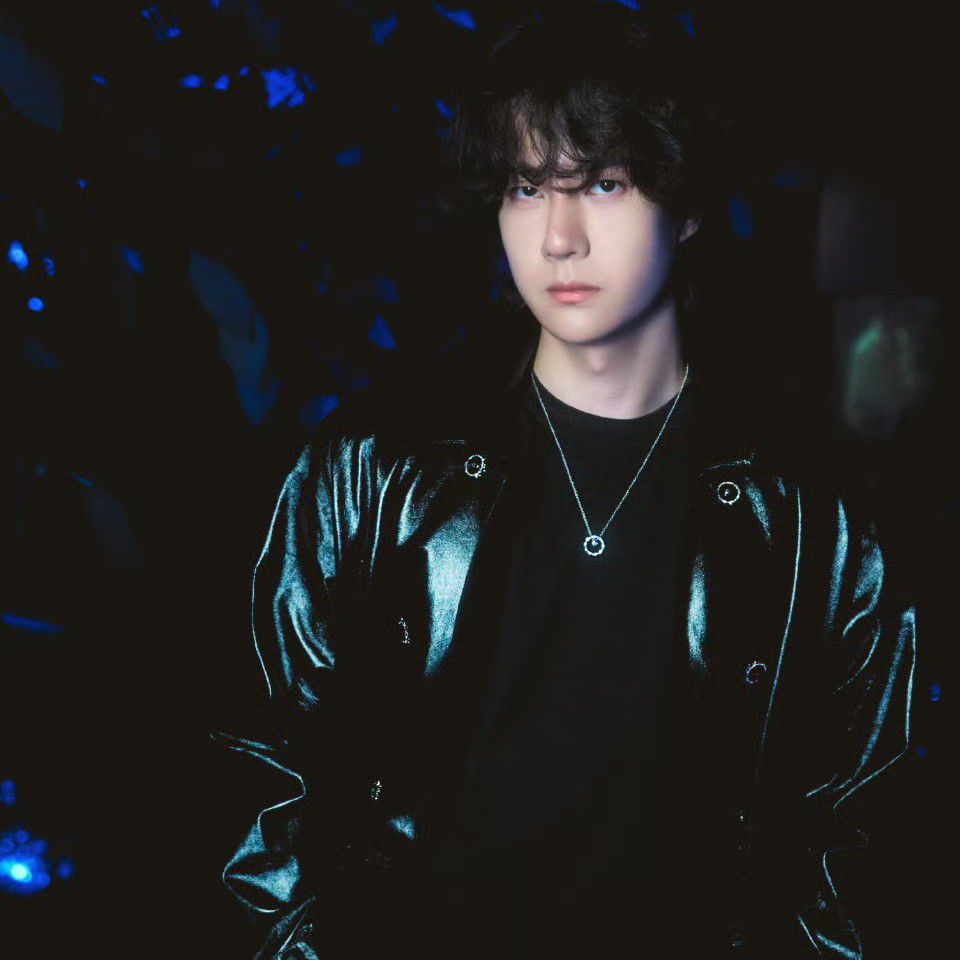 Recent activity shot of Wang Yibo