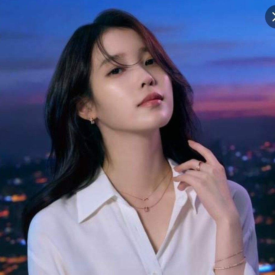 Recent activity shot of IU