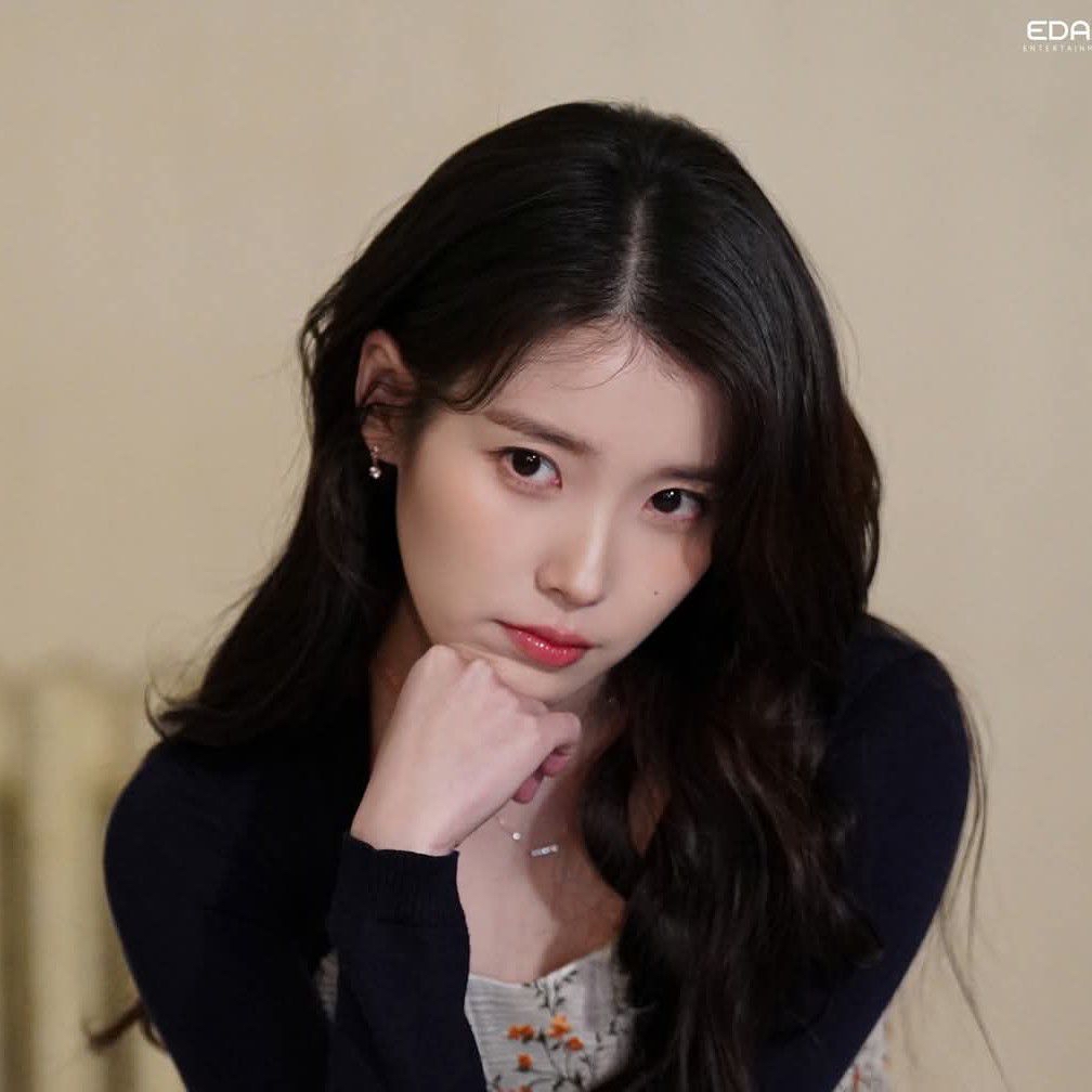 Recent activity shot of IU