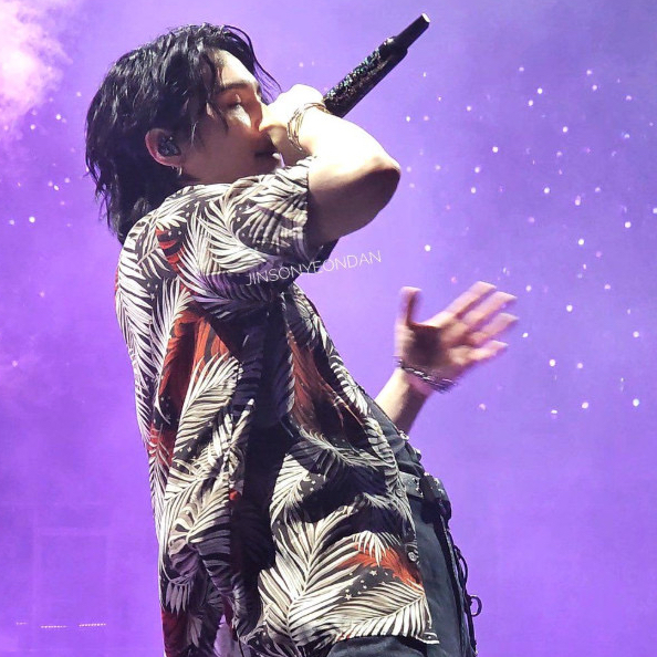 SUGA (BTS)の最新写真