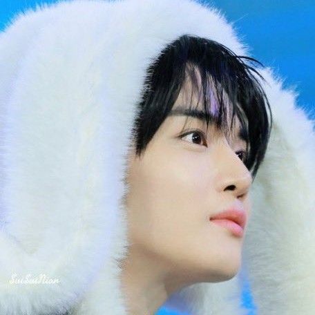 Recent activity shot of Bae Jinyoung