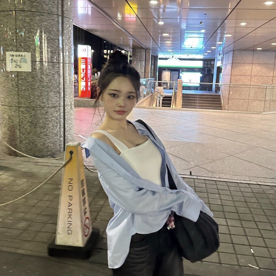 Recent activity shot of Park Boeun (CLASS:y)