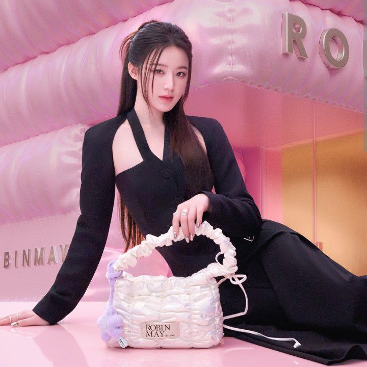 Behind-the-scenes cut of Shuhua (i-dle)