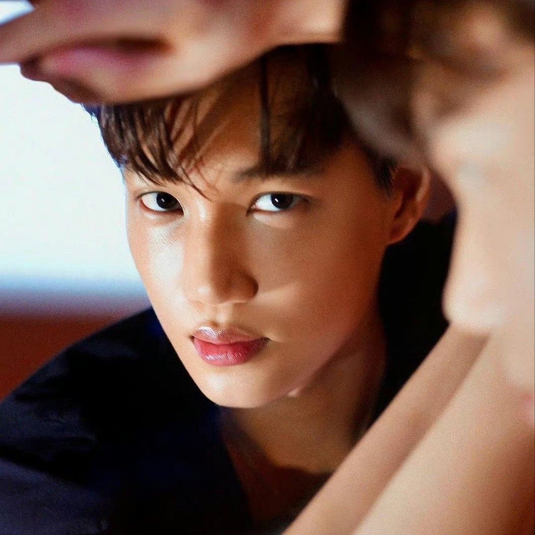 Kai (EXO)的幕後花絮