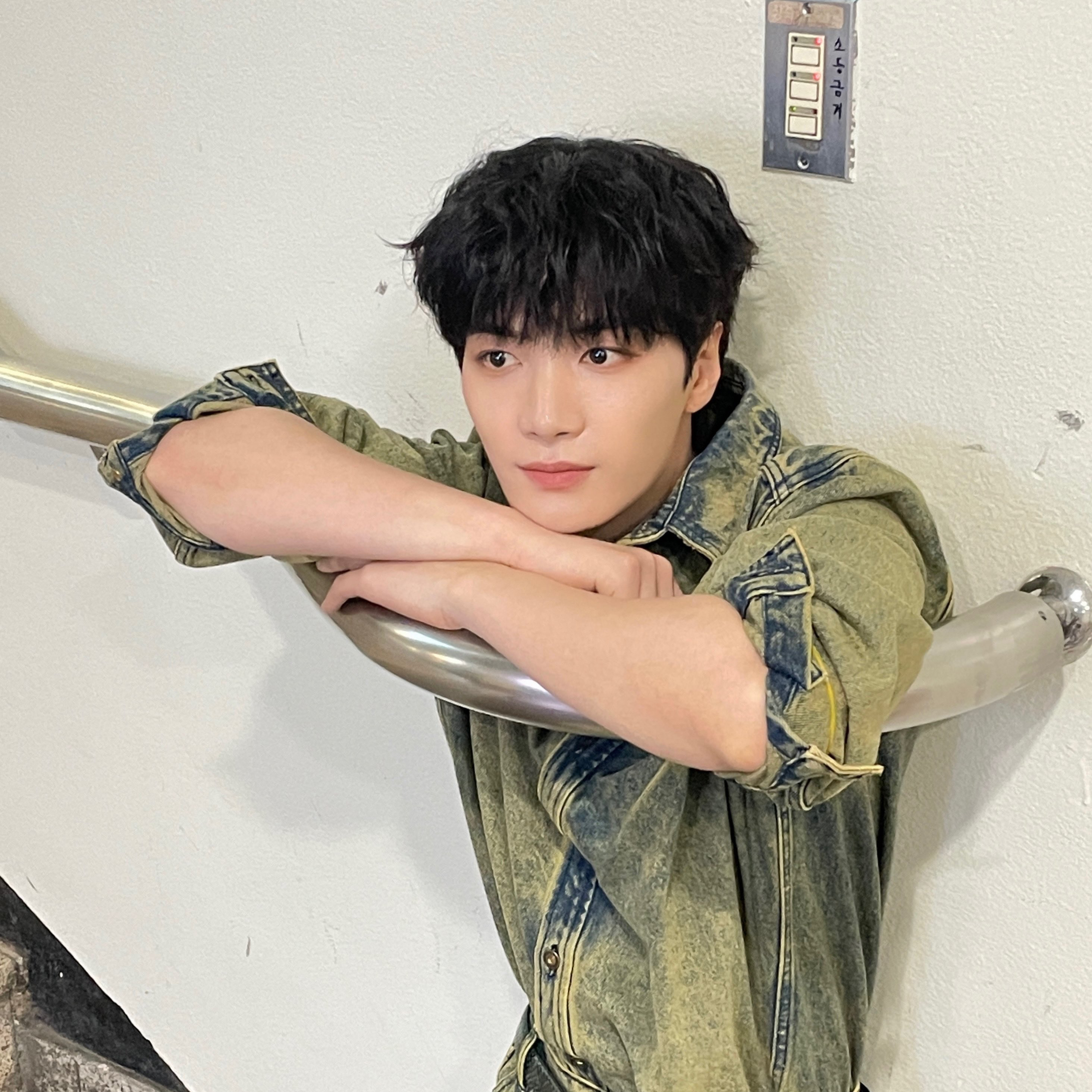 Recent activity shot of Kim Jonghyeon