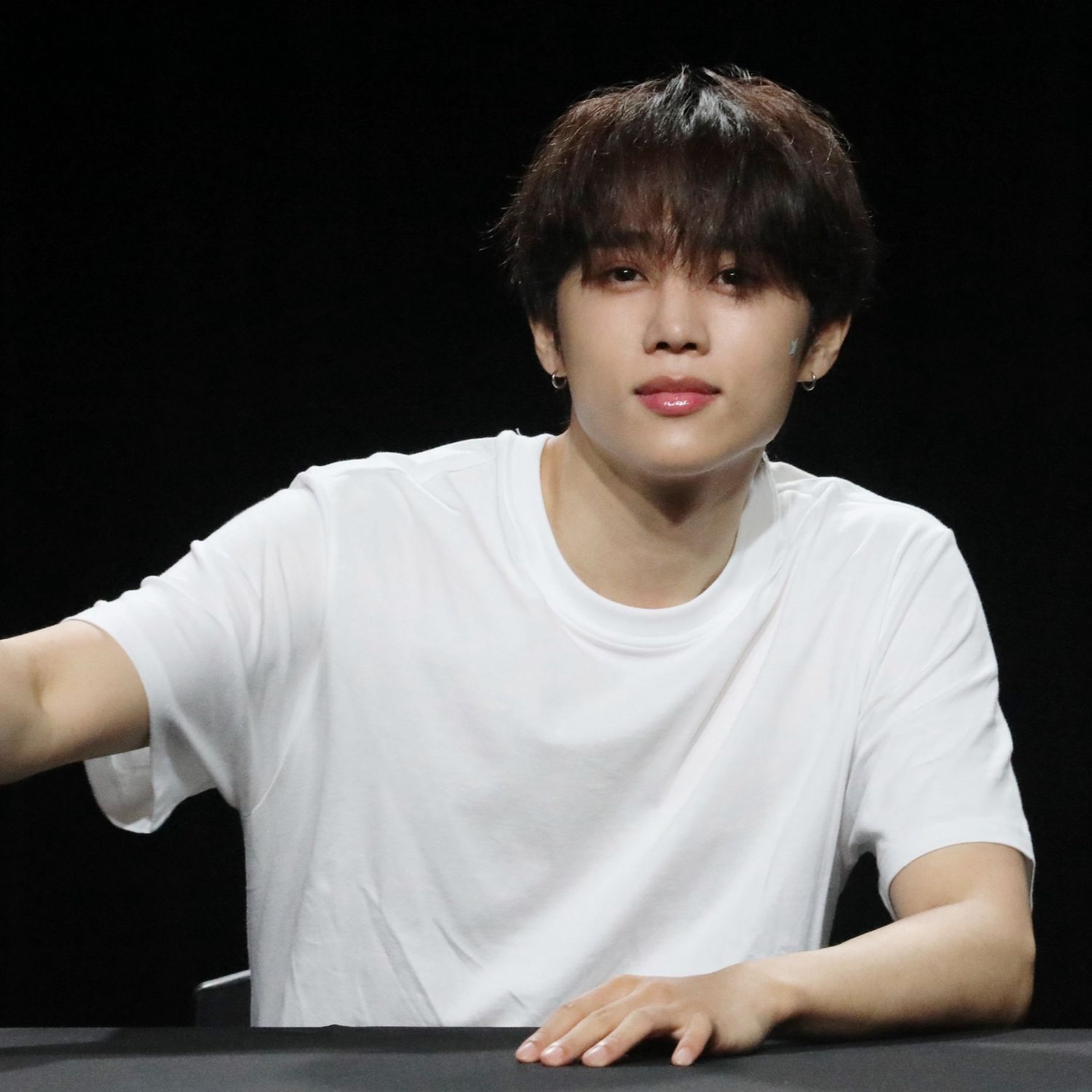 Behind-the-scenes cut of Sunwoo (THE BOYZ)