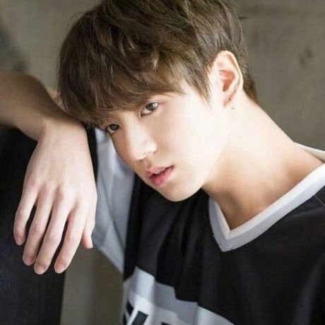 Popular K-POP post loved by fans