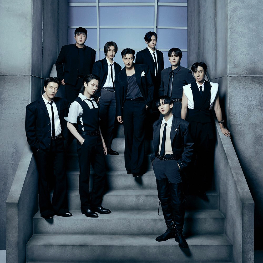 Recent activity shot of Super Junior