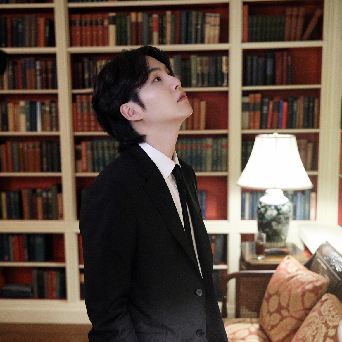 Latest photo of SUGA (BTS)