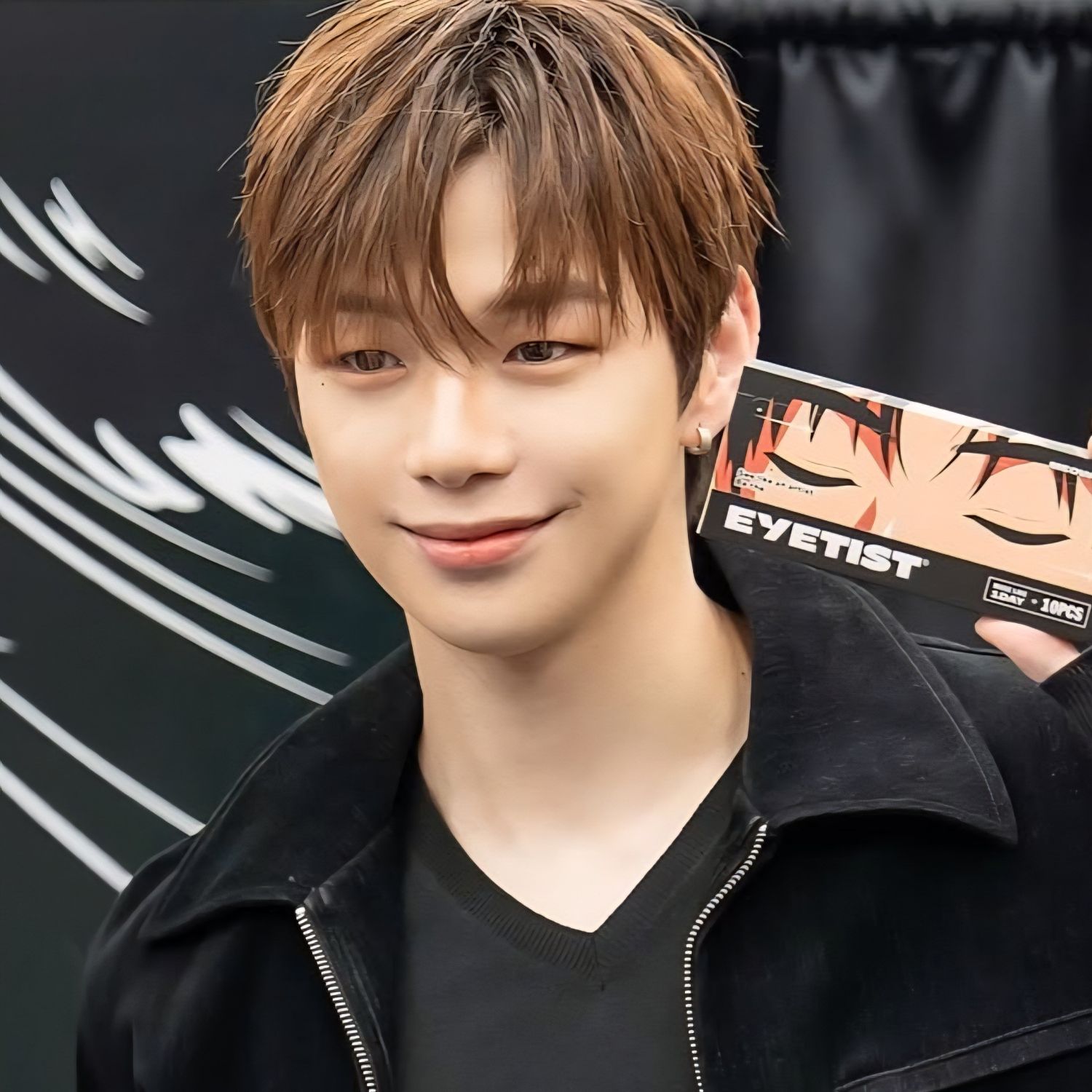 강다니엘 최근 활동샷
