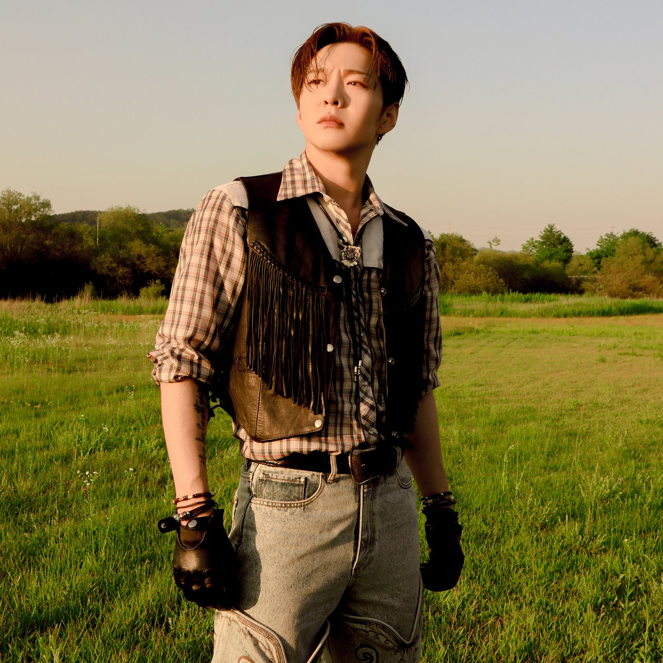 Behind-the-scenes cut of Lee Changsub (BTOB)