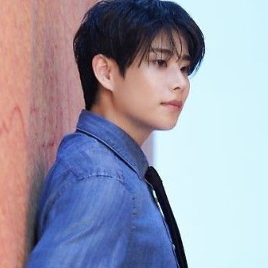 Latest photo of MJ (ASTRO)