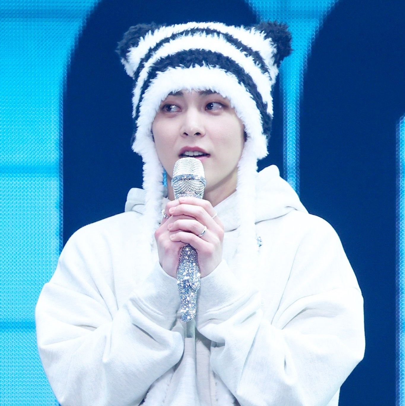 Behind-the-scenes cut of Xiumin (EXO)