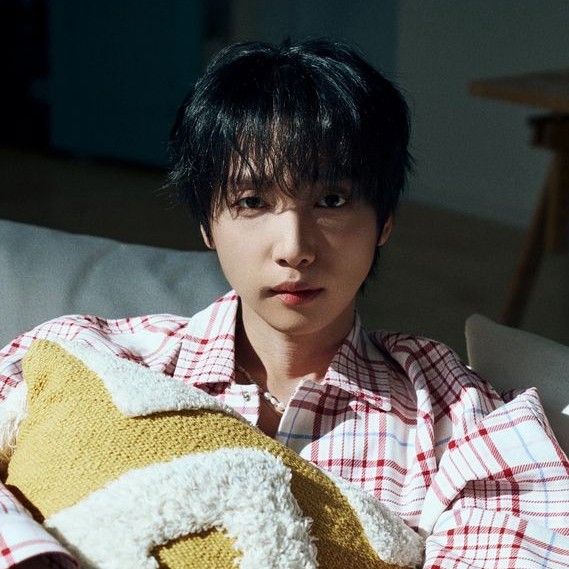 Recent activity shot of Jeong Sewoon