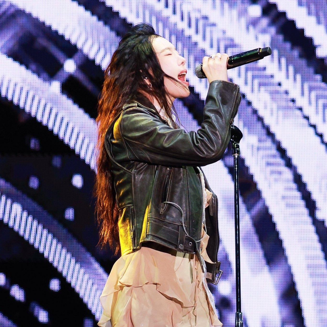 テヨン (少女時代)の舞台裏ショット