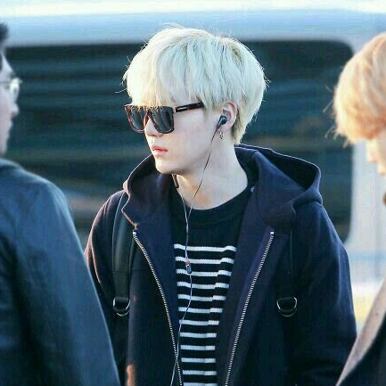 슈가 (방탄소년단) 최근 활동샷