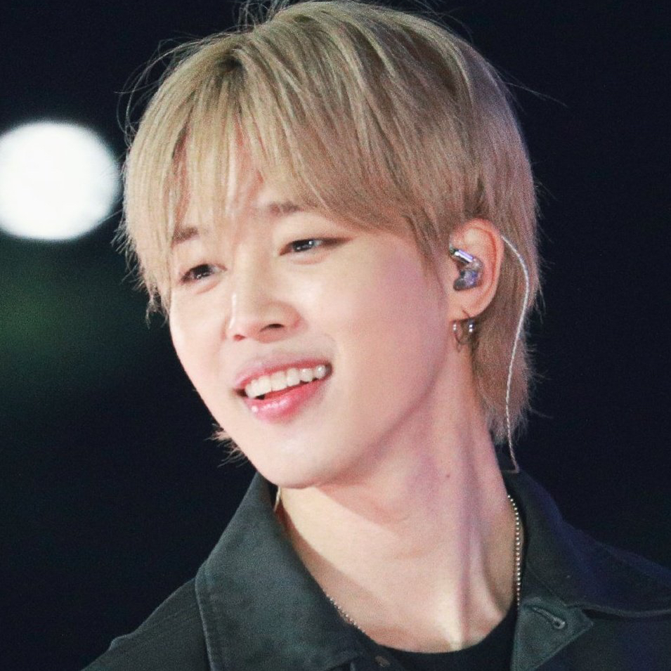 防弹少年团的最新活动照片