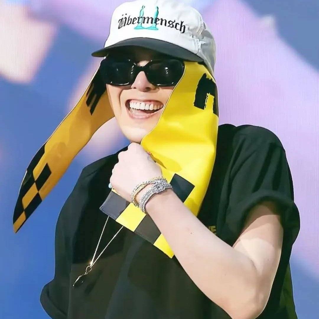 Latest photo of G-DRAGON (BIGBANG)