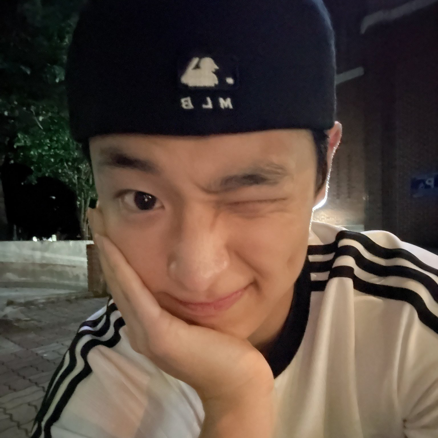 Behind-the-scenes cut of Choi Byungchan