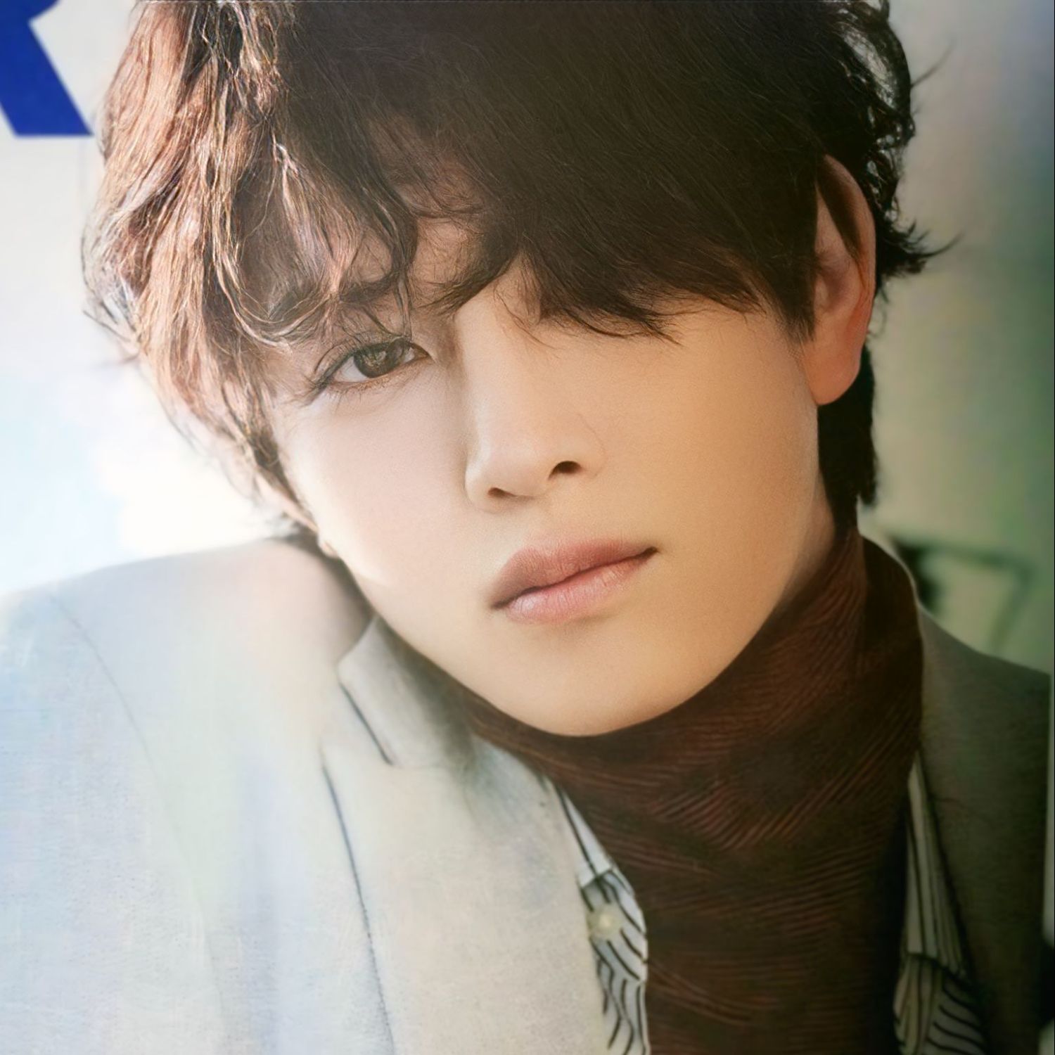 Behind-the-scenes cut of Heechul (Super Junior)