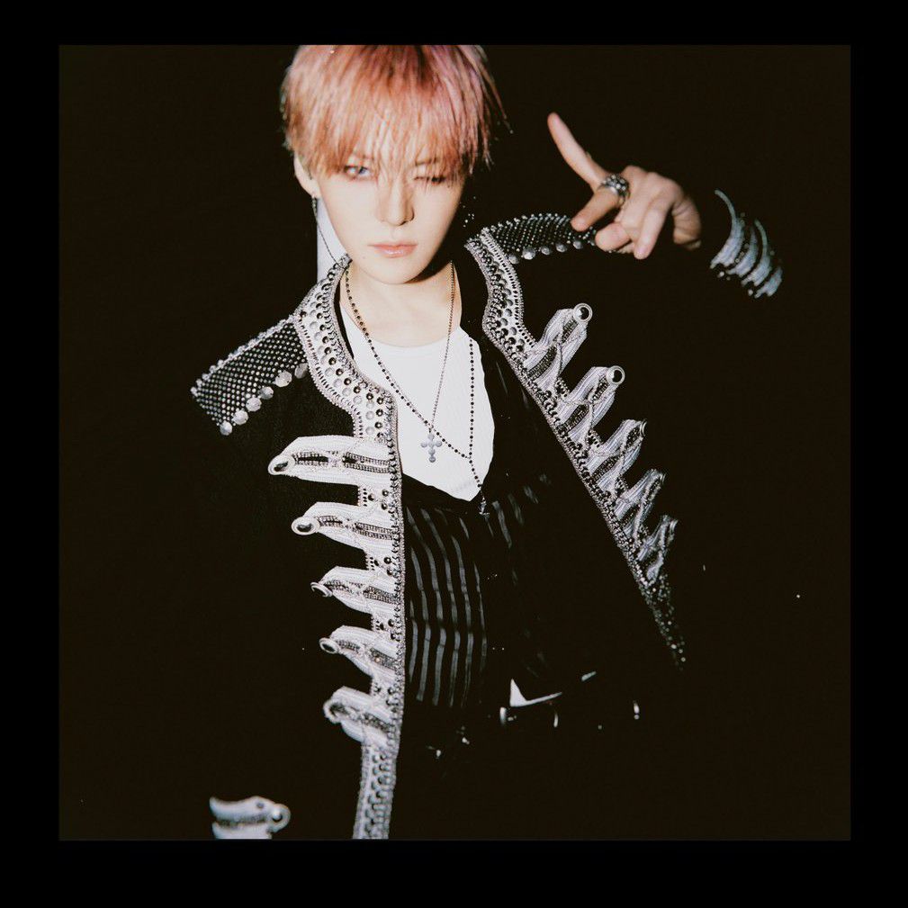 Latest photo of Yoshi (TREASURE)