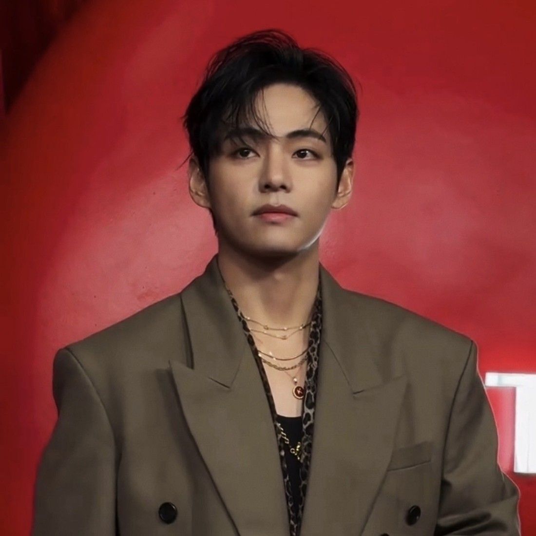 Foto terbaru V (BTS)