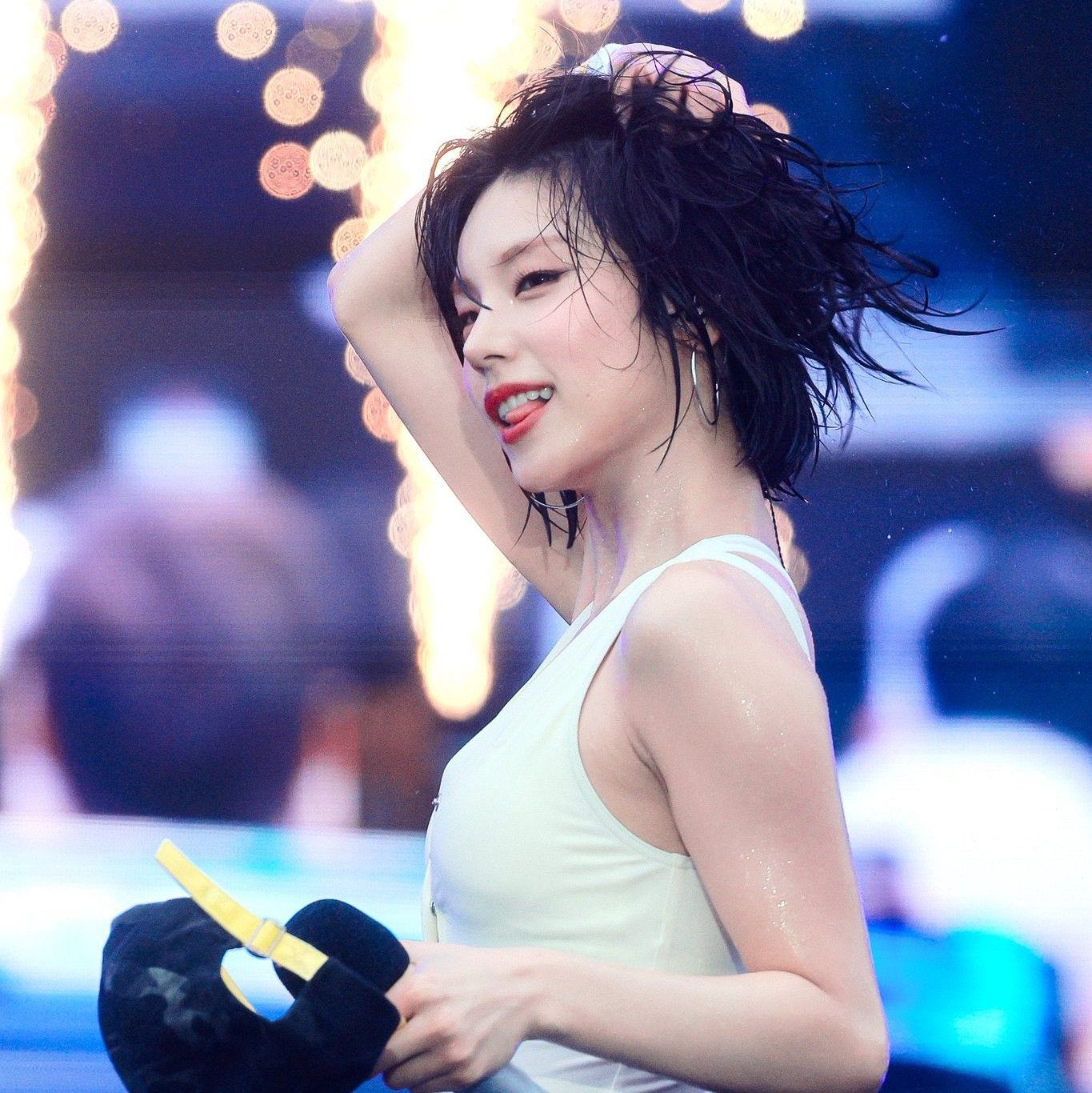 Recent activity shot of Yeji (ITZY)