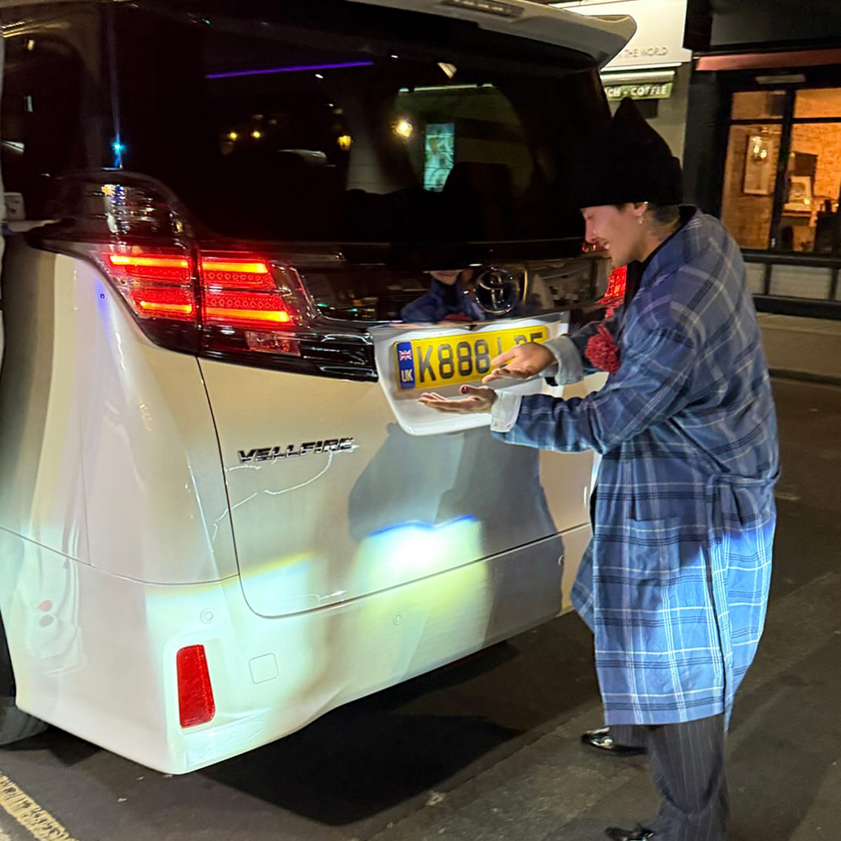 Recent activity shot of G-DRAGON (BIGBANG)