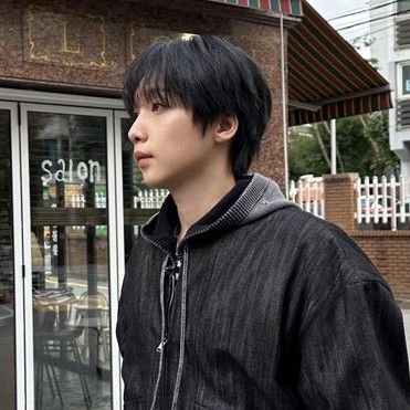 Behind-the-scenes cut of Jeong Sewoon
