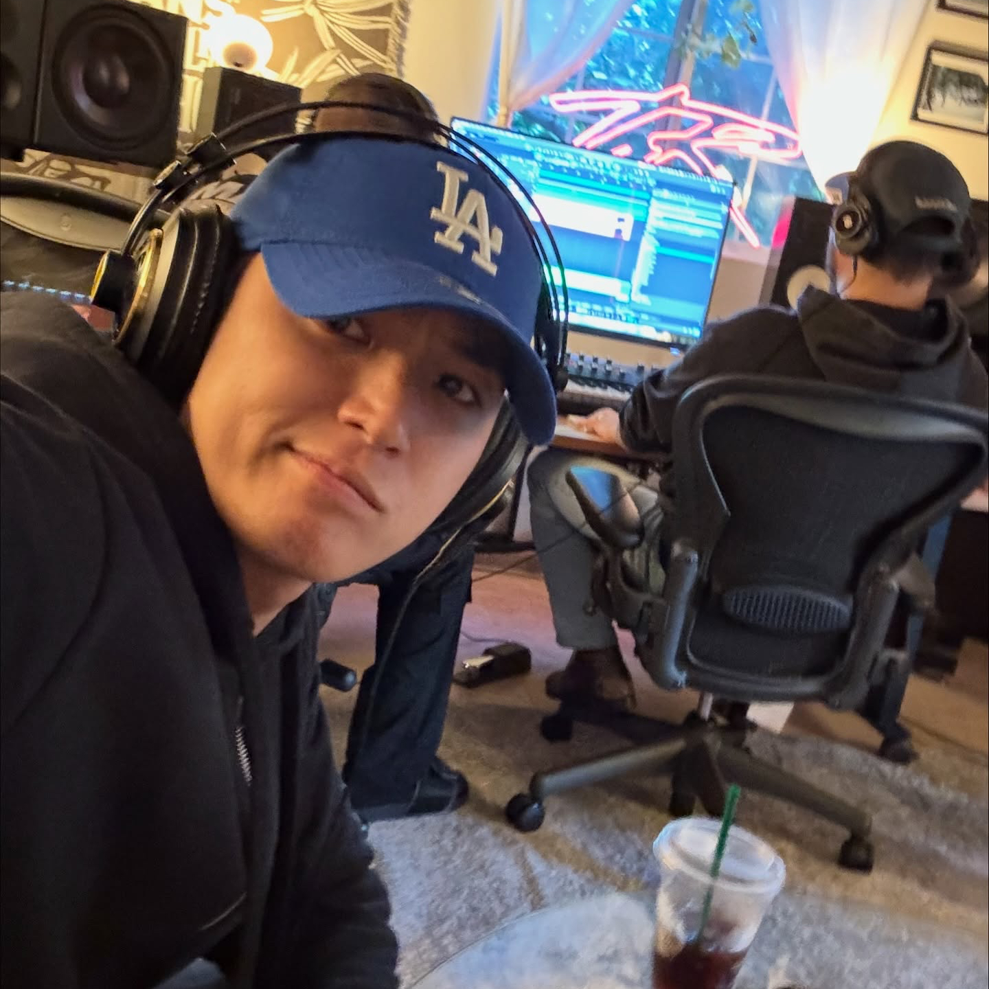 Recent activity shot of Mingyu (SEVENTEEN)