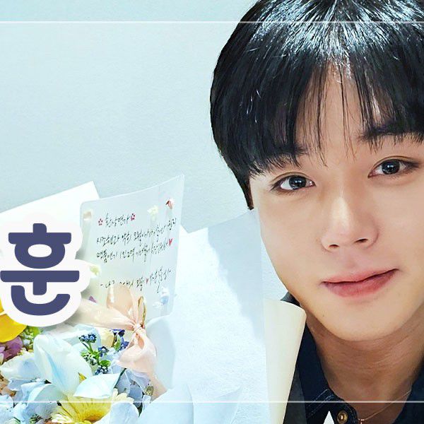 Foto terbaru Park Jihoon